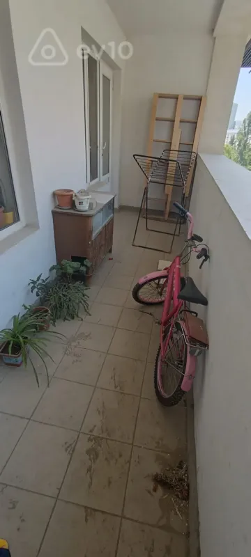 Satılır 3 otaqlı köhnə tikili 80 m²