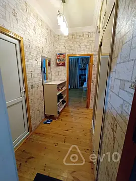 Kirayə verilir 2 otaqlı yeni tikili 70 m²