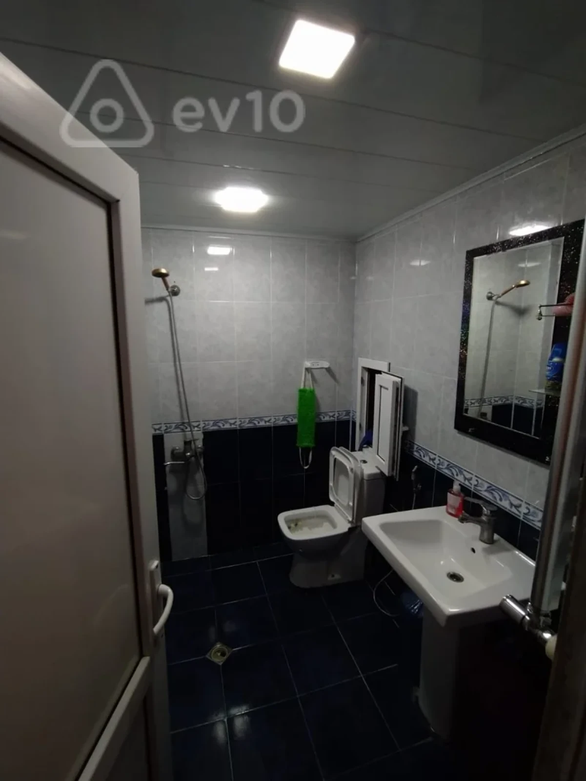 Kirayə verilir 2 otaqlı yeni tikili 70 m²