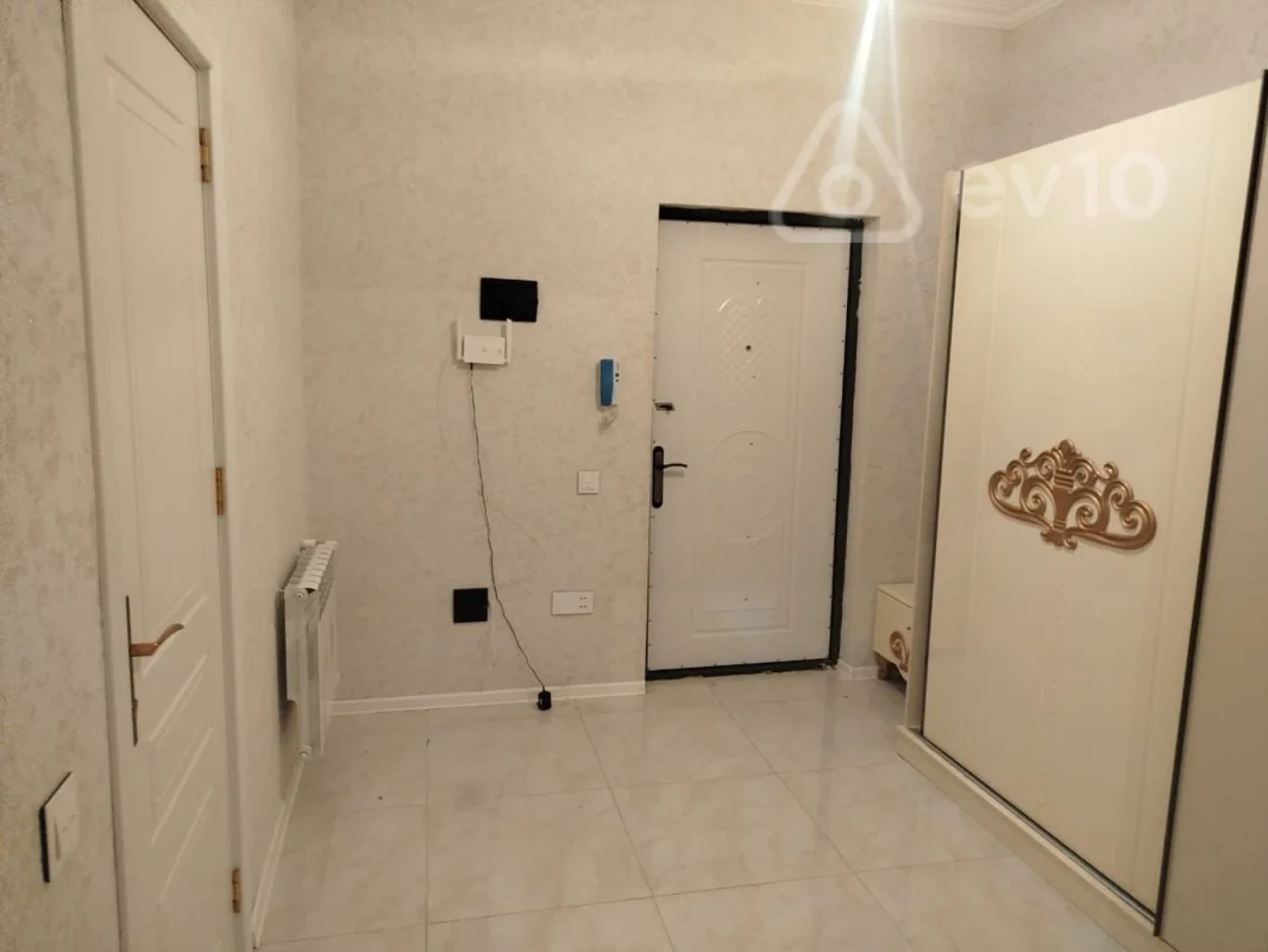 Satılır 2 otaqlı yeni tikili 66 m²