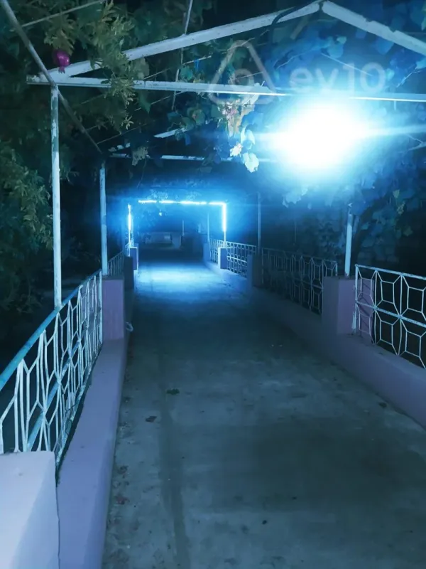 Satılır 3 otaqlı həyət evi 130 m²