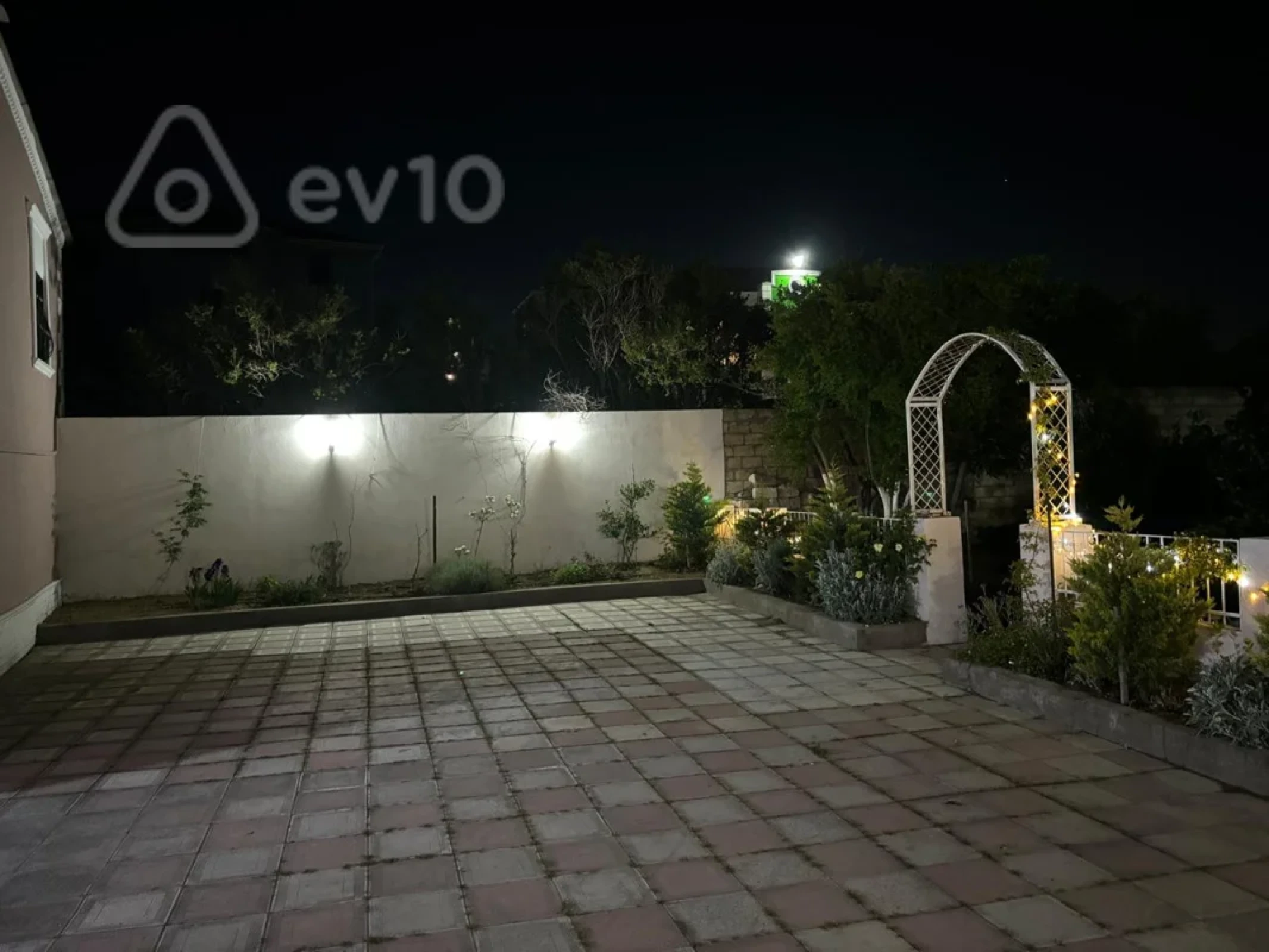 Satılır 3 otaqlı həyət evi 130 m²