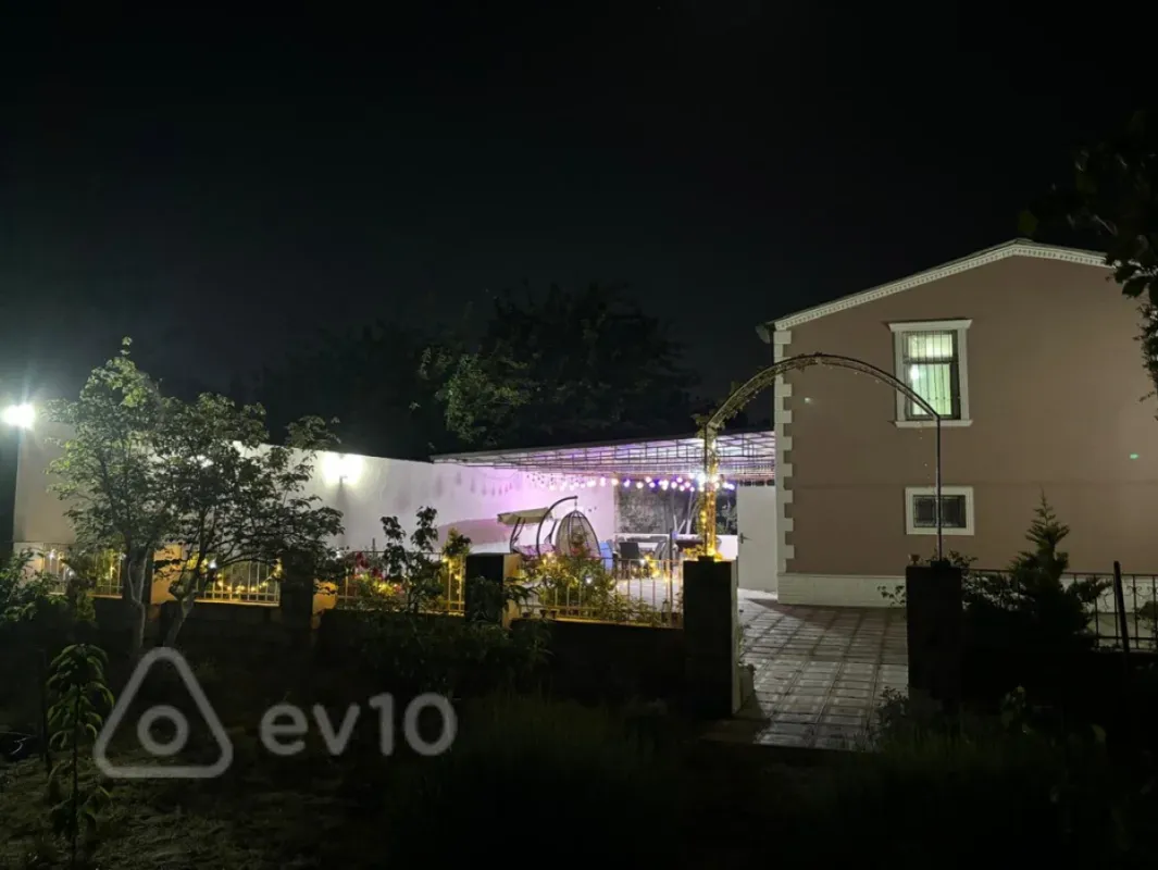 Satılır 3 otaqlı həyət evi 130 m²