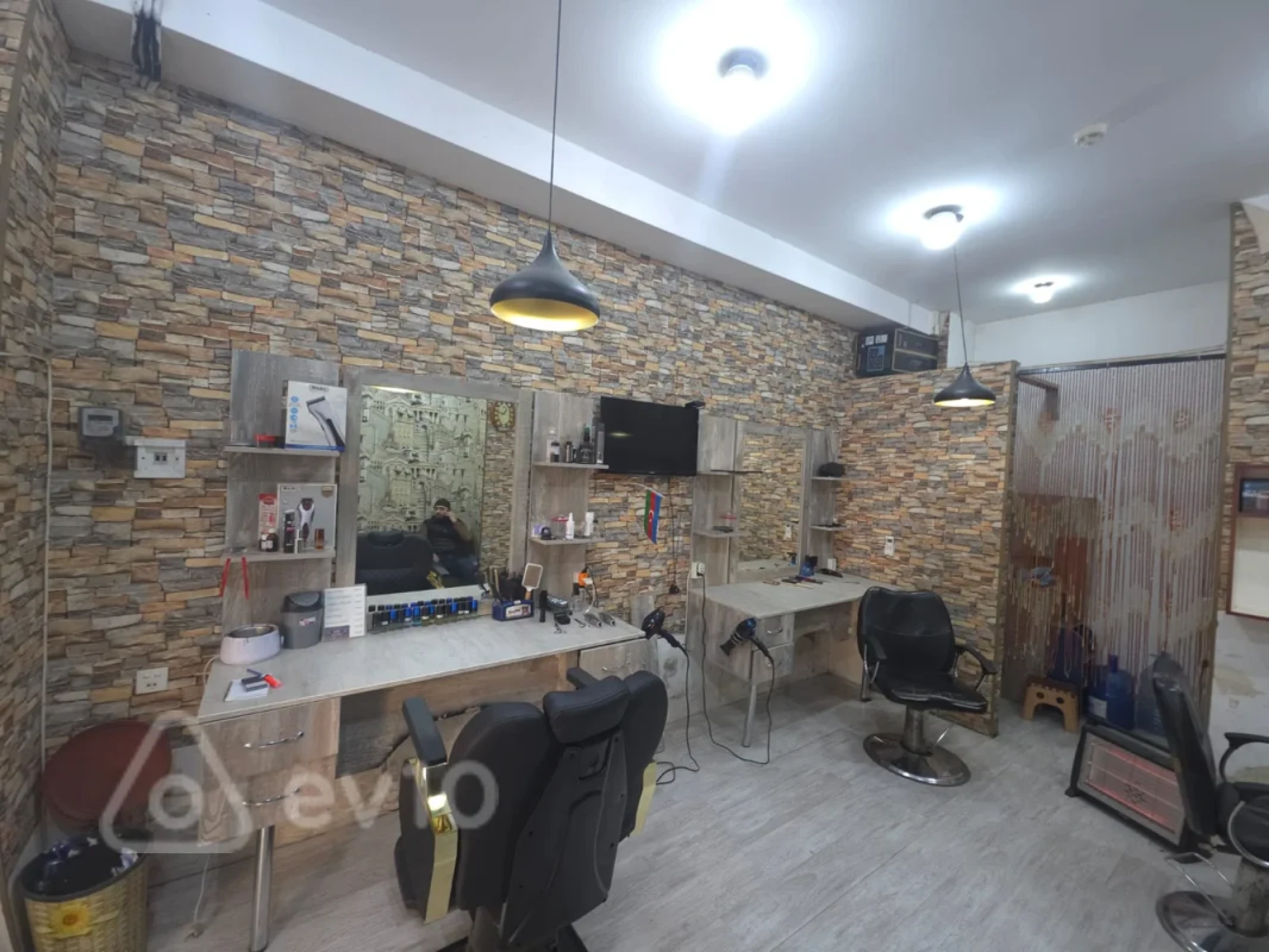 Satılır mənzil 28 m²