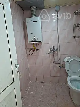 Kirayə verilir 2 otaqlı köhnə tikili 42 m²