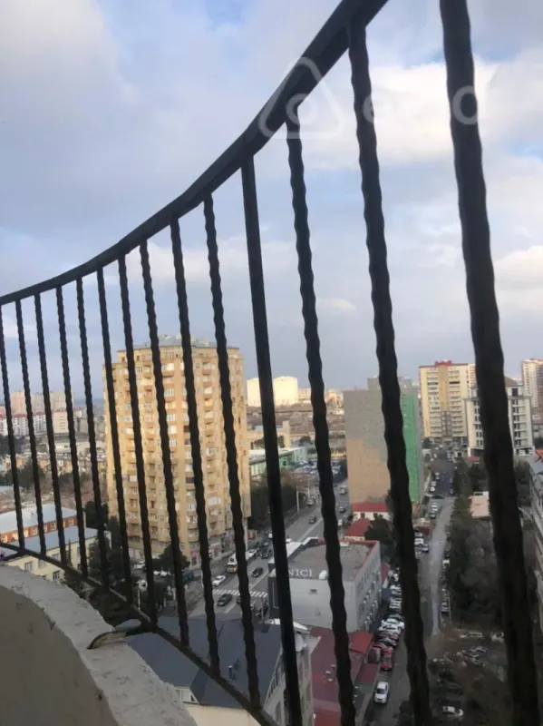 Satılır 3 otaqlı yeni tikili 138000 m²