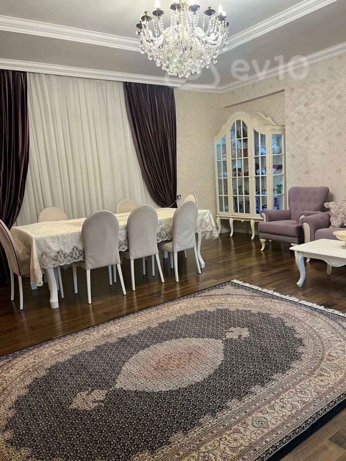 Satılır 3 otaqlı yeni tikili 138000 m²