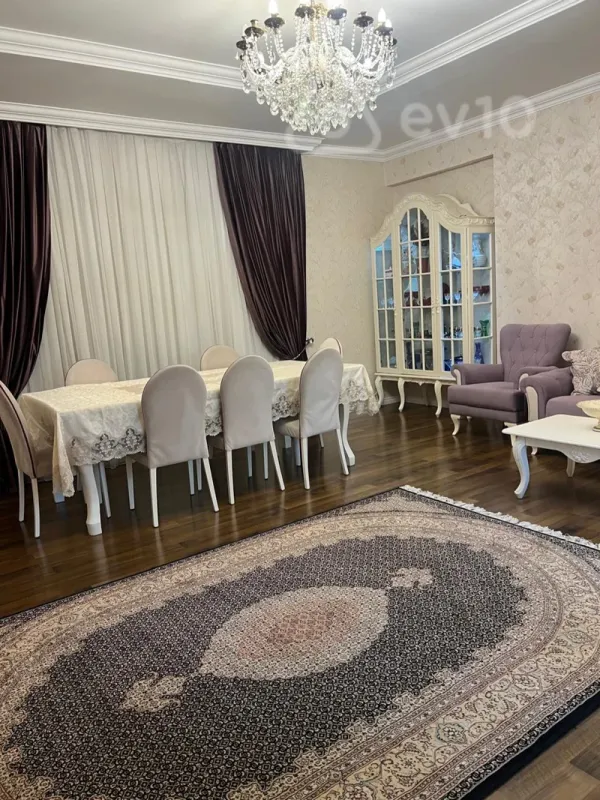 Satılır 3 otaqlı yeni tikili 138000 m²