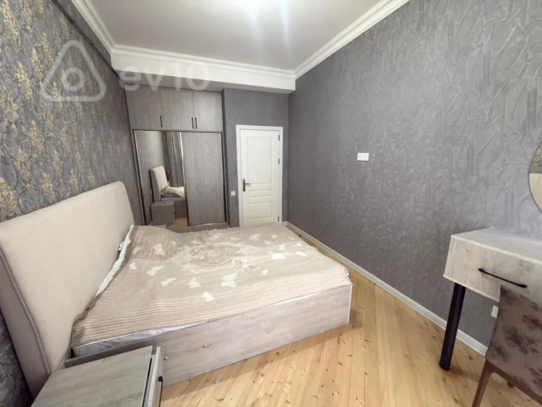 Kirayə verilir 2 otaqlı yeni tikili 73 m²