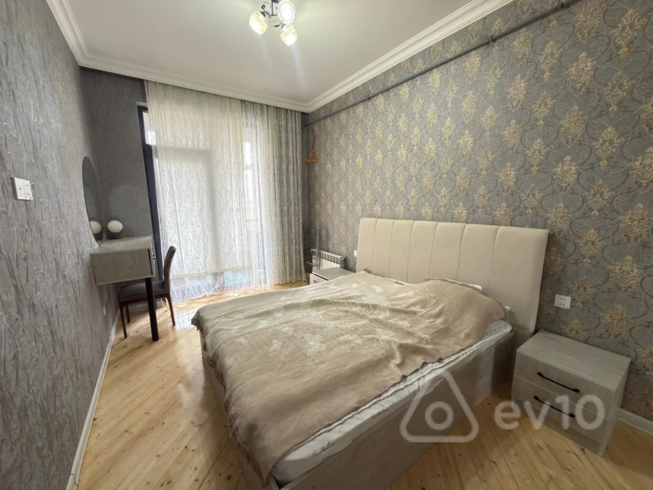 Kirayə verilir 2 otaqlı yeni tikili 73 m²