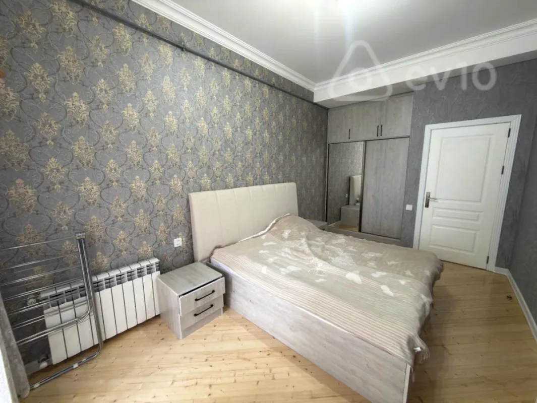 Kirayə verilir 2 otaqlı yeni tikili 73 m²
