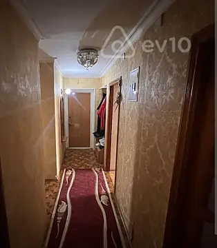 Kirayə verilir 3 otaqlı köhnə tikili 100 m²