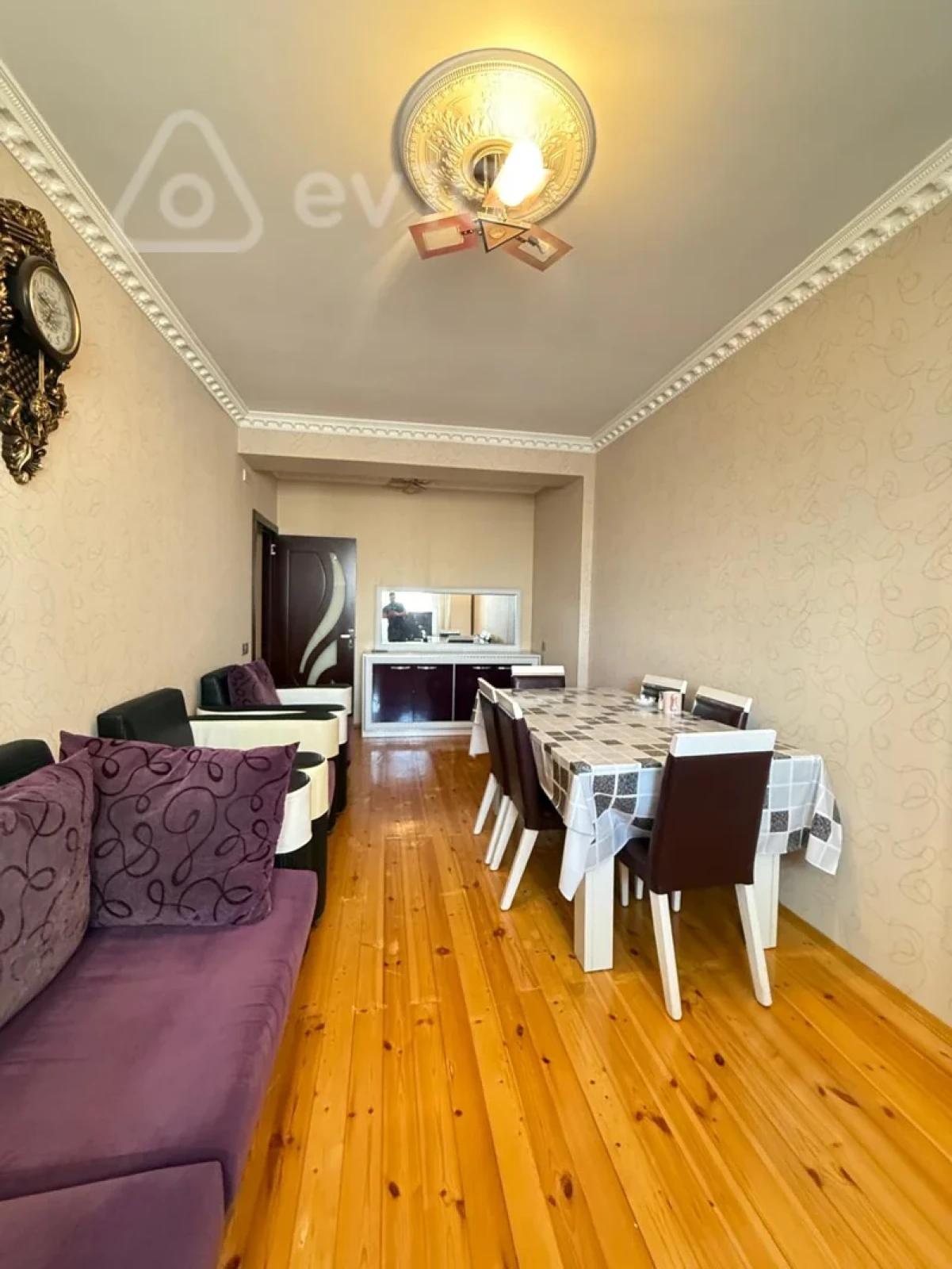 Kirayə verilir 2 otaqlı yeni tikili 90 m²
