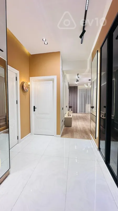 Satılır 3 otaqlı yeni tikili 85 m²