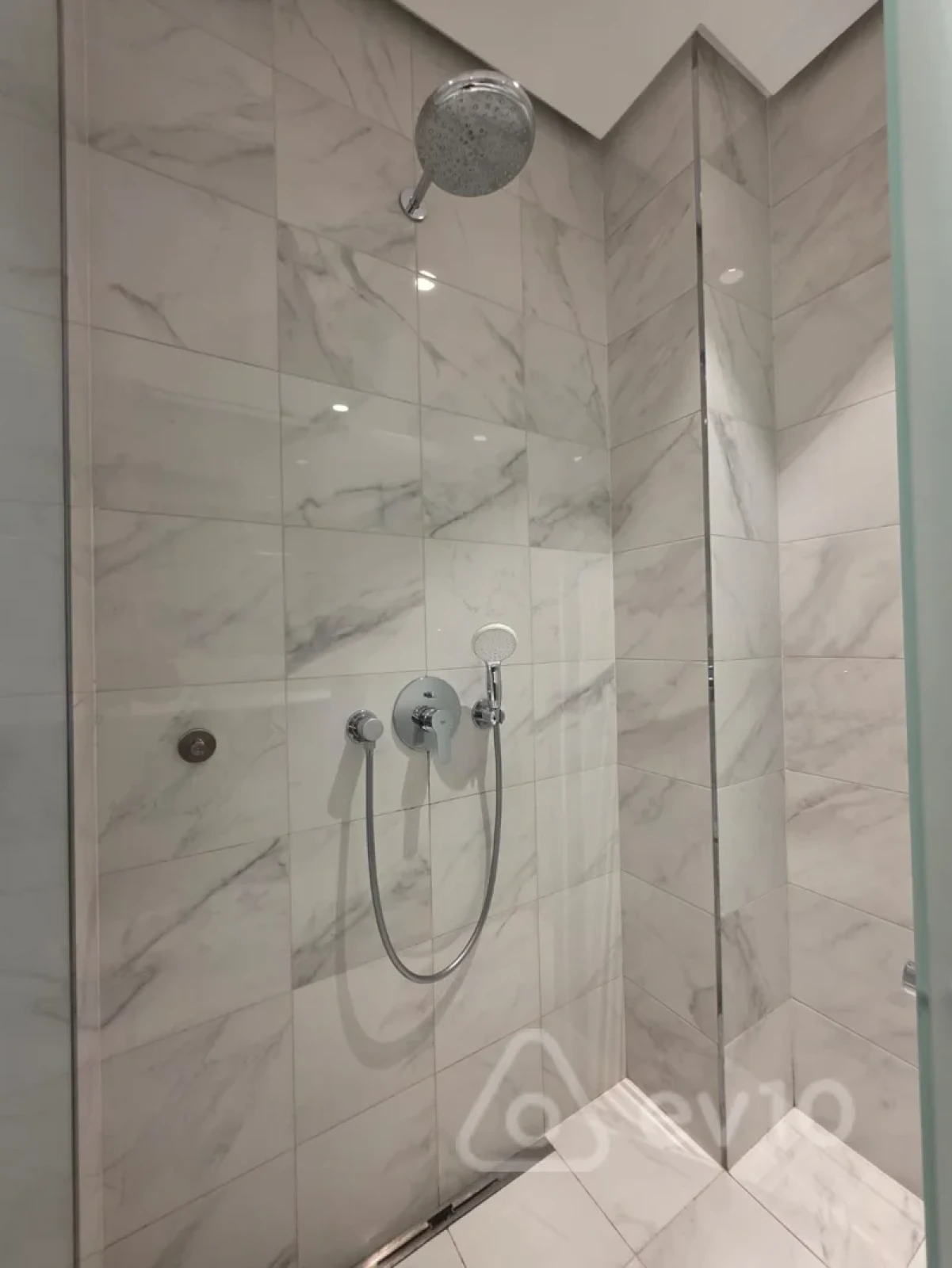 Satılır 1 otaqlı yeni tikili 47 m²