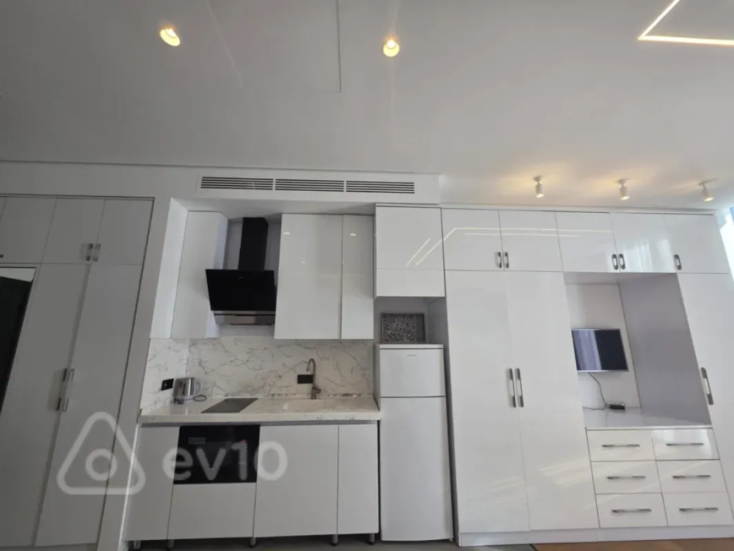 Satılır 1 otaqlı yeni tikili 47 m²
