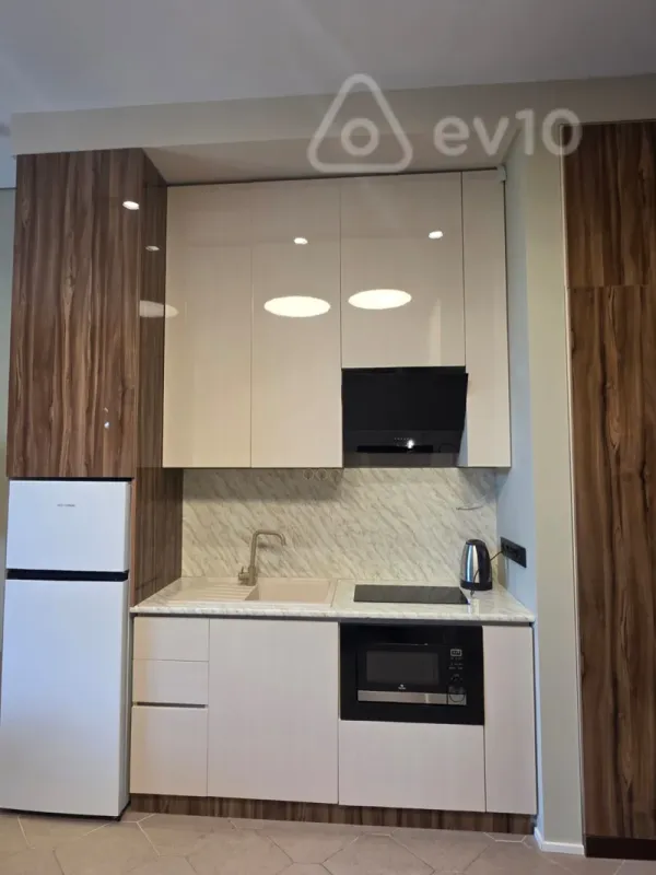 Satılır 1 otaqlı yeni tikili 45 m²