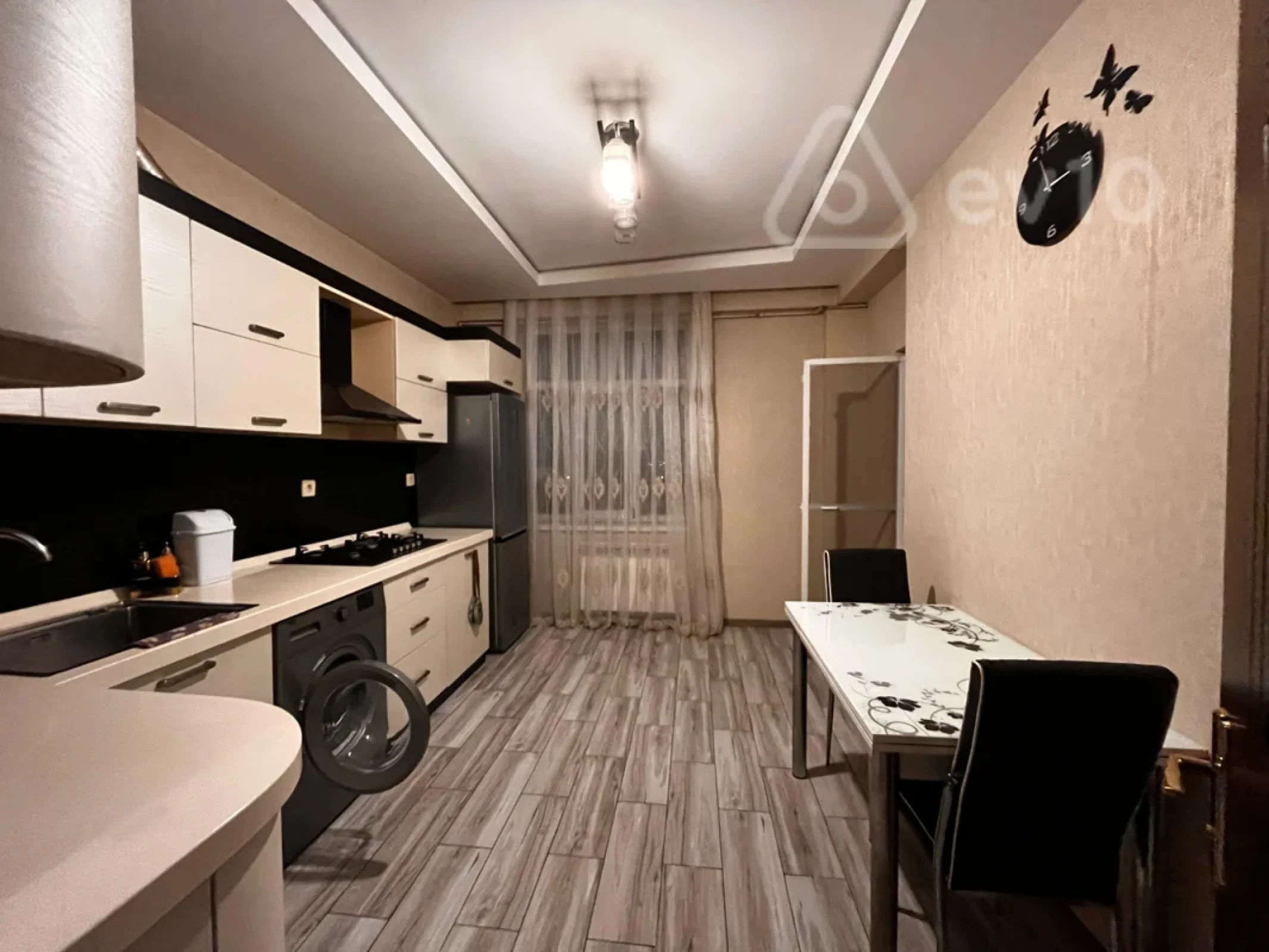 Kirayə verilir 3 otaqlı yeni tikili 80 m²