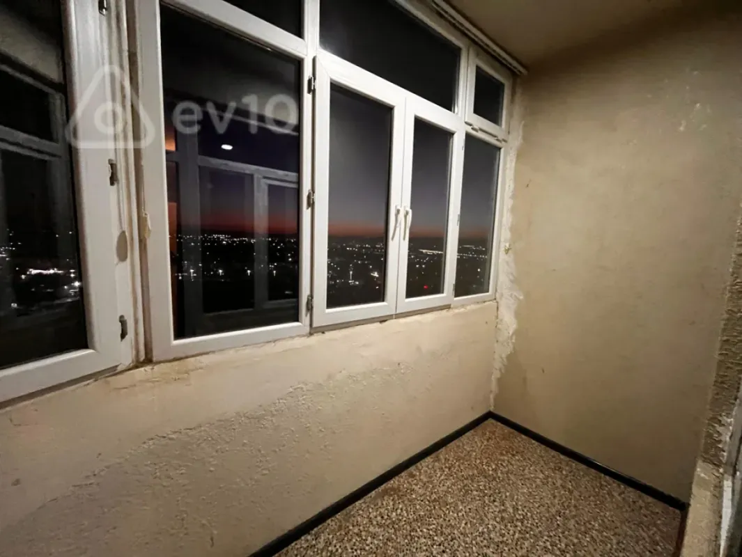 Kirayə verilir 3 otaqlı yeni tikili 80 m²