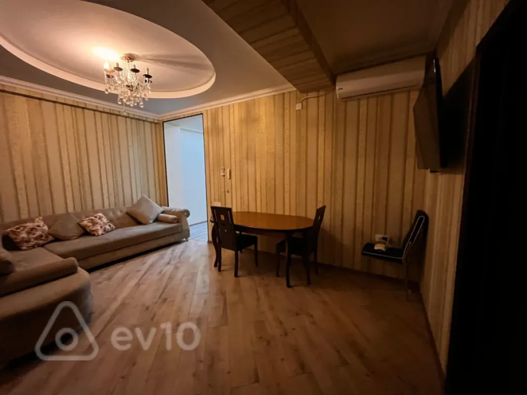 Kirayə verilir 3 otaqlı yeni tikili 80 m²