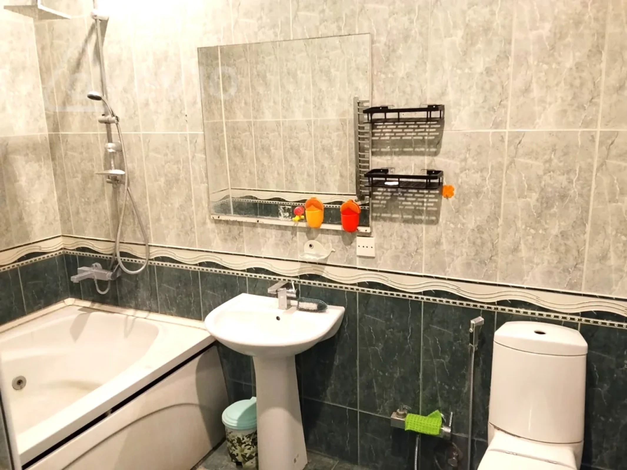 Kirayə verilir 2 otaqlı yeni tikili 92 m²