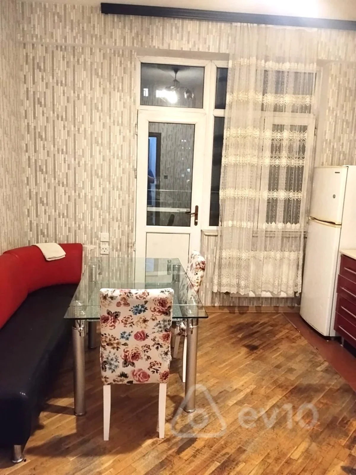 Kirayə verilir 2 otaqlı yeni tikili 92 m²