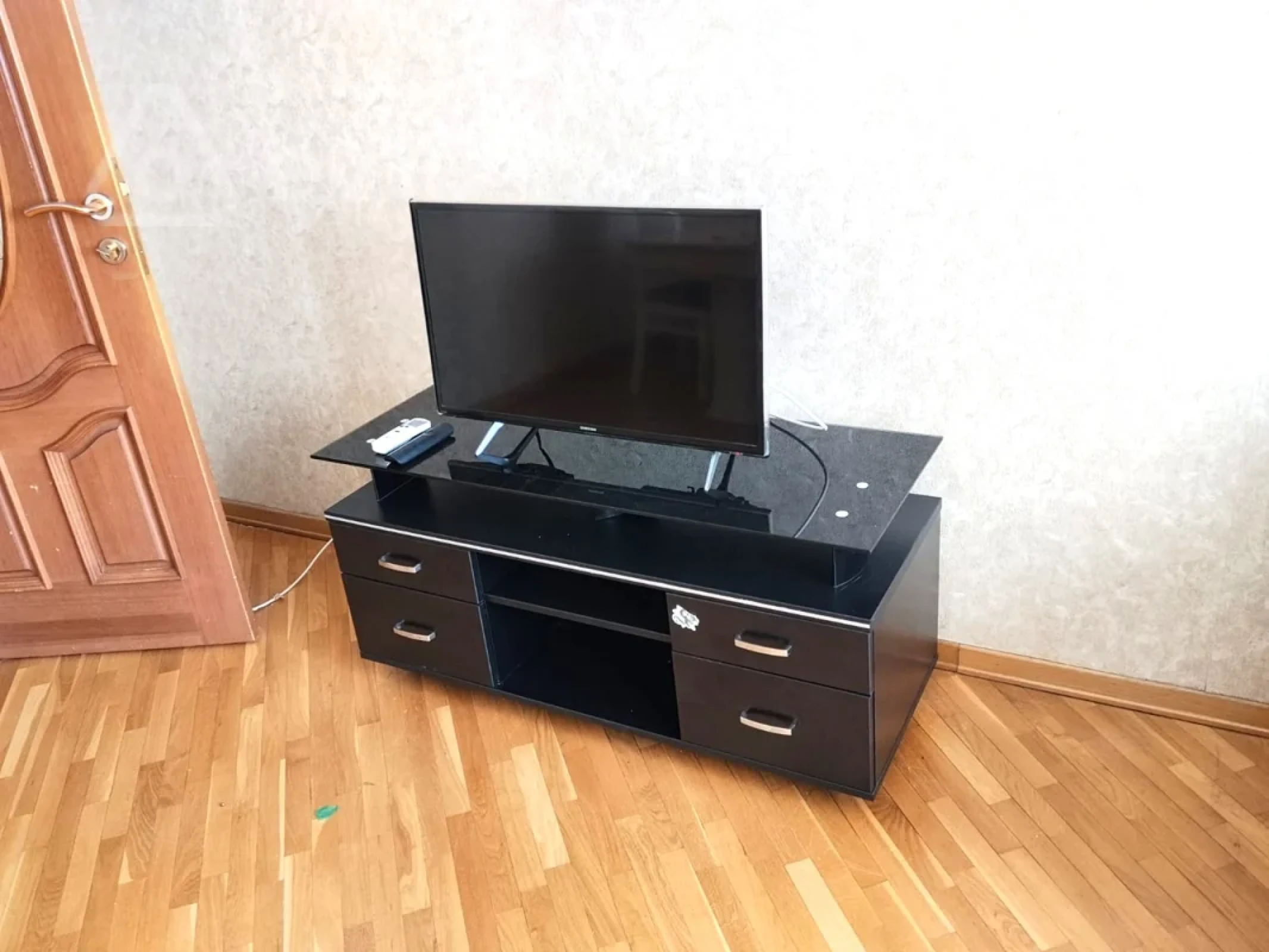 Kirayə verilir 2 otaqlı yeni tikili 92 m²