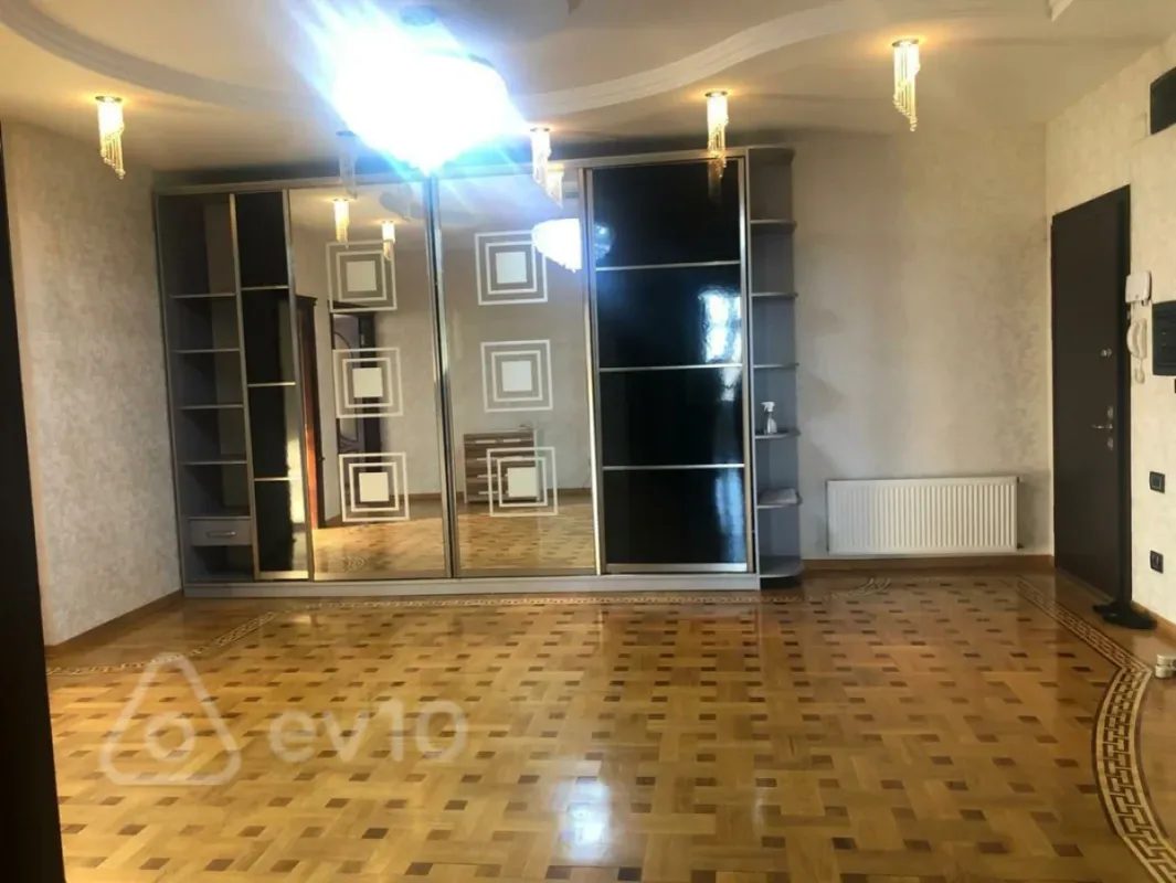 Satılır 4 otaqlı yeni tikili 216 m²