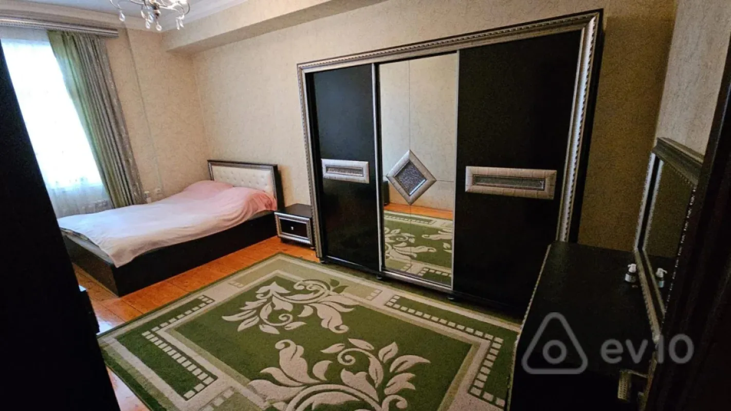 Kirayə verilir 2 otaqlı yeni tikili 87 m²