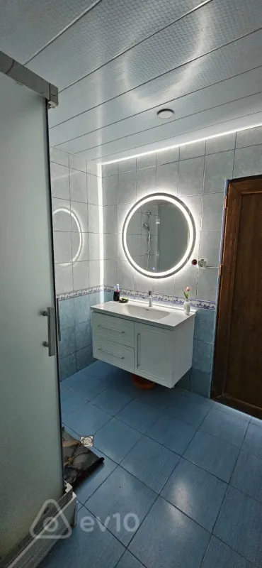 Kirayə verilir 2 otaqlı yeni tikili 87 m²