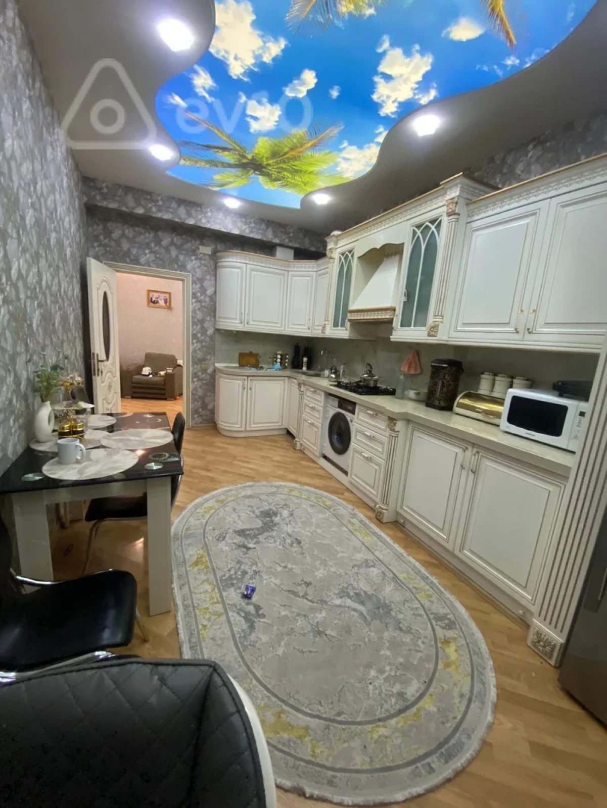 Satılır 3 otaqlı yeni tikili 136 m²