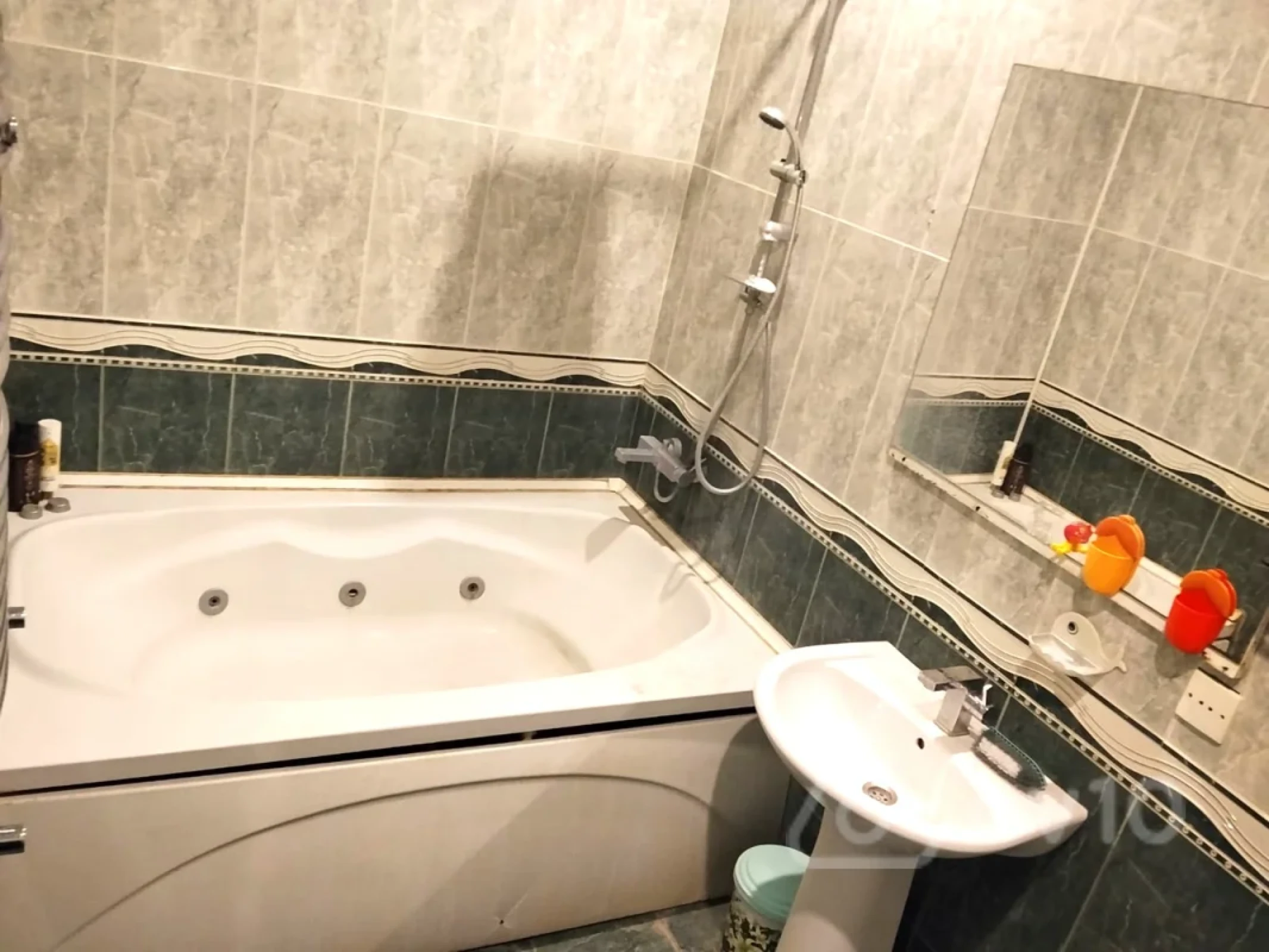 Kirayə verilir 2 otaqlı yeni tikili 92 m²