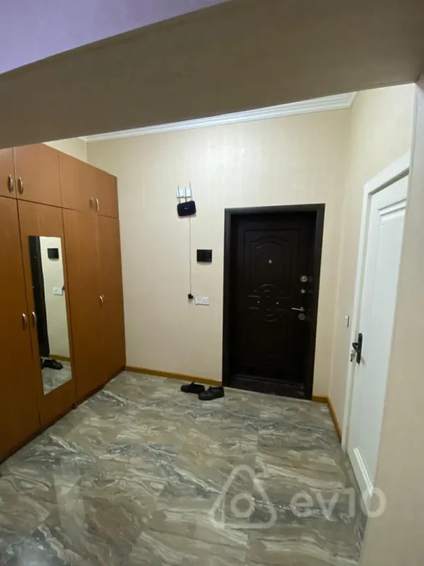 Kirayə verilir 2 otaqlı yeni tikili 58 m²