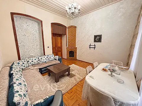 Kirayə verilir 3 otaqlı köhnə tikili 69 m²