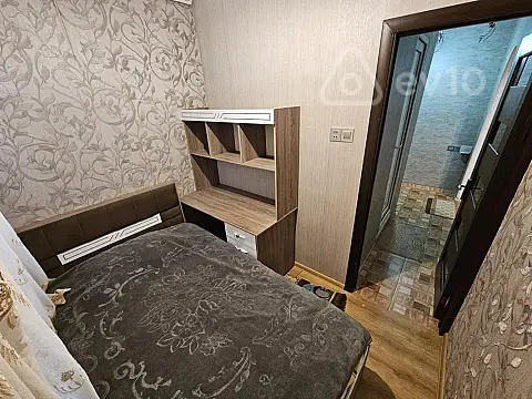 Kirayə verilir 2 otaqlı köhnə tikili 45 m²