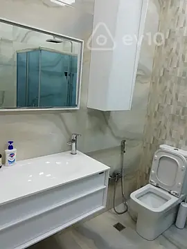 Kirayə verilir 2 otaqlı yeni tikili 102 m²