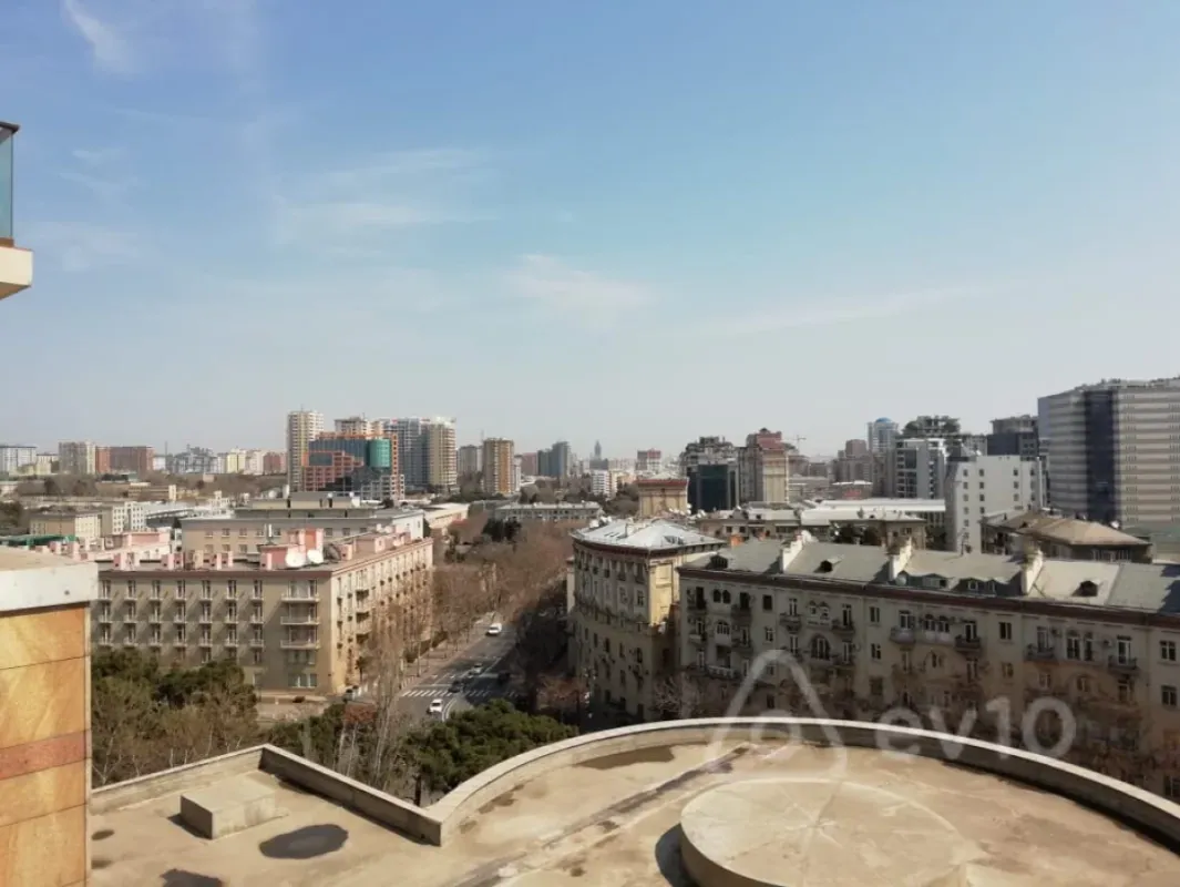 Kirayə verilir 2 otaqlı yeni tikili 102 m²