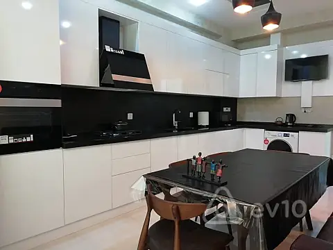 Kirayə verilir 2 otaqlı yeni tikili 102 m²