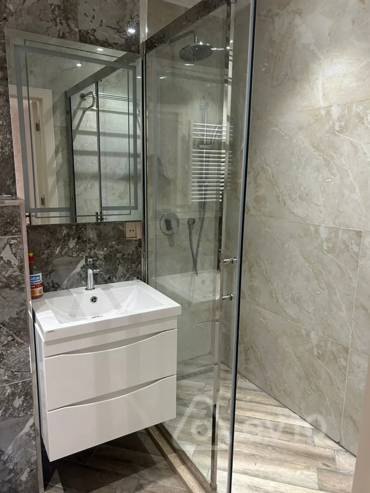 Kirayə verilir 2 otaqlı yeni tikili 80 m²