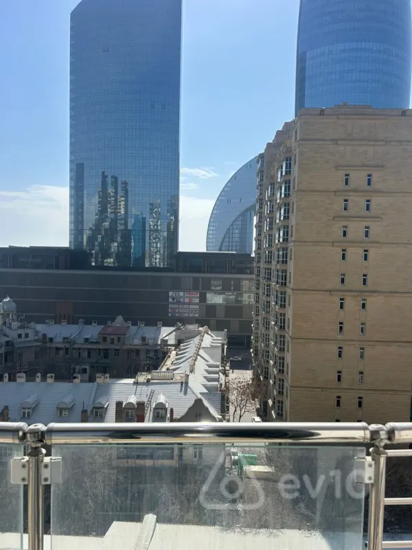 Kirayə verilir 2 otaqlı yeni tikili 80 m²