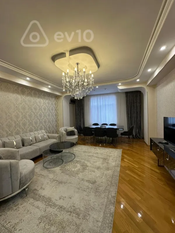 Satılır 4 otaqlı yeni tikili 172 m²