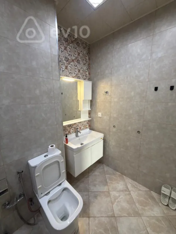 Kirayə verilir 2 otaqlı yeni tikili 73 m²