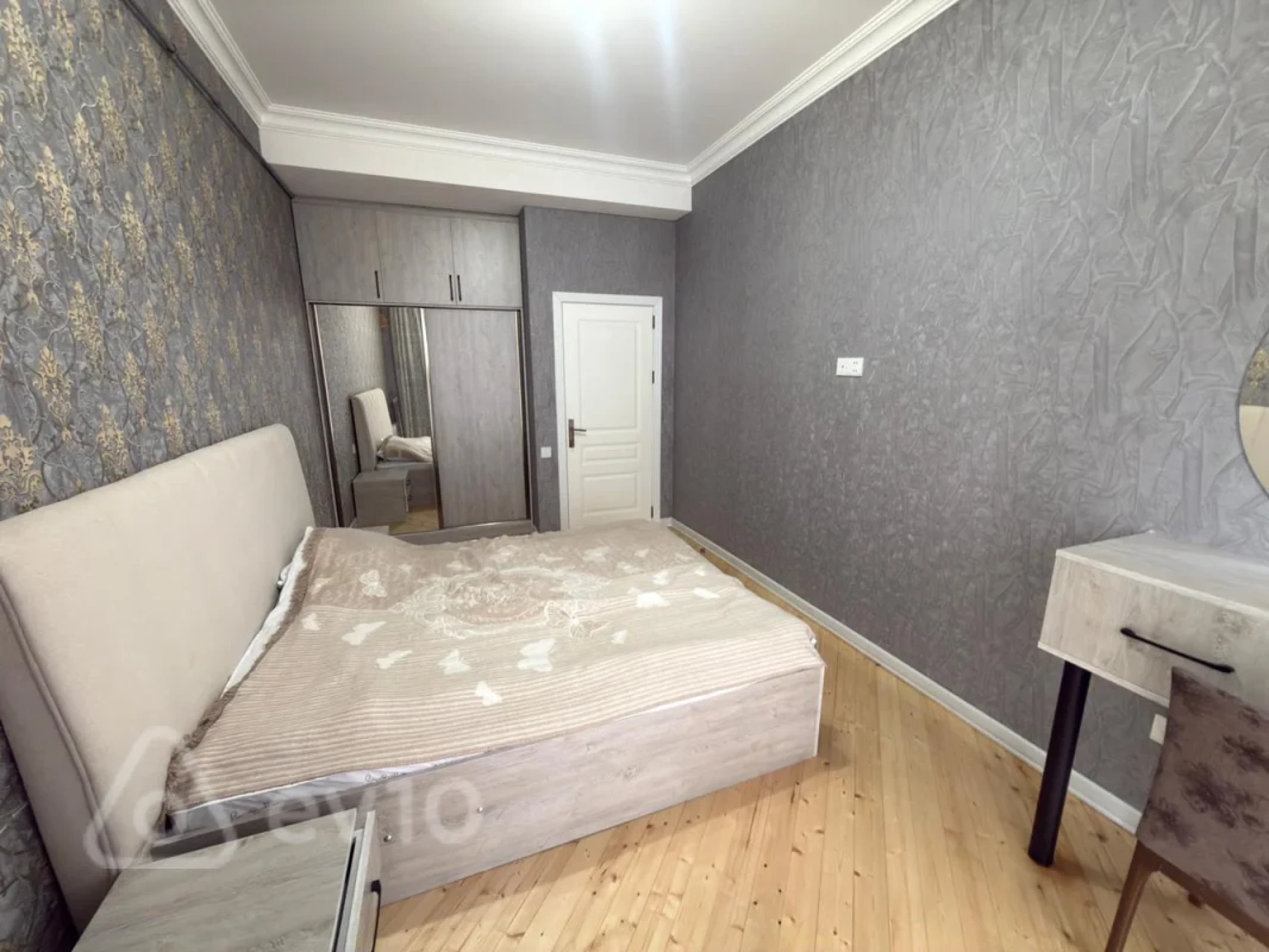 Kirayə verilir 2 otaqlı yeni tikili 73 m²