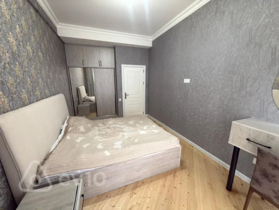 Kirayə verilir 2 otaqlı yeni tikili 73 m²