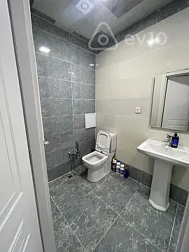 Kirayə verilir 2 otaqlı yeni tikili 55 m²