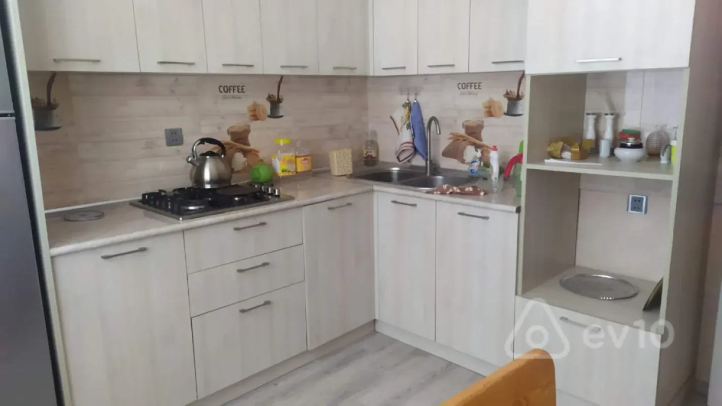 Satılır 4 otaqlı həyət evi 150 m²