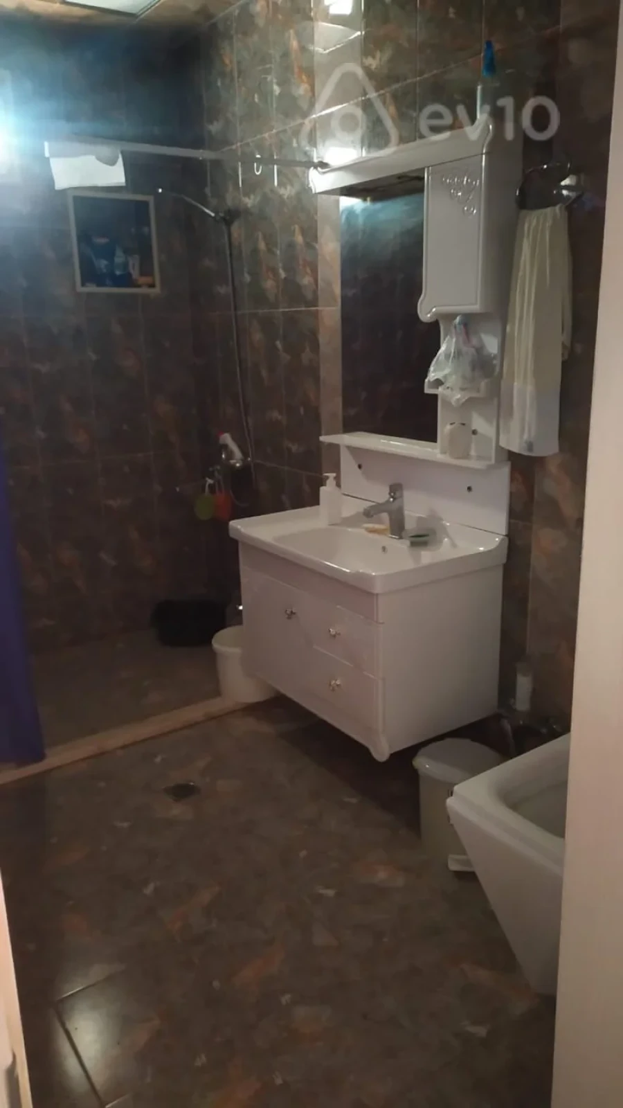 Satılır 4 otaqlı həyət evi 150 m²