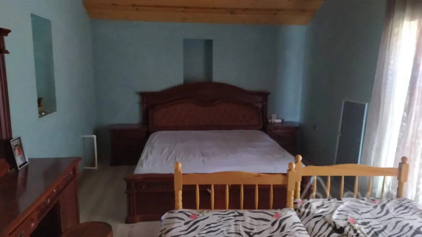 Satılır 4 otaqlı həyət evi 150 m²