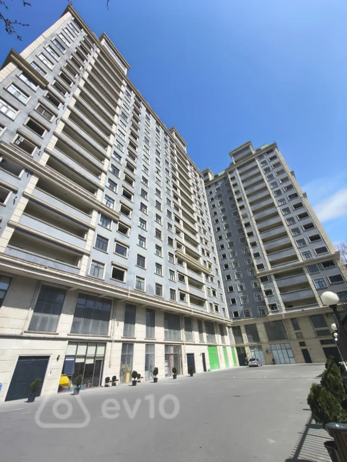 Satılır 3 otaqlı yeni tikili 92 m²