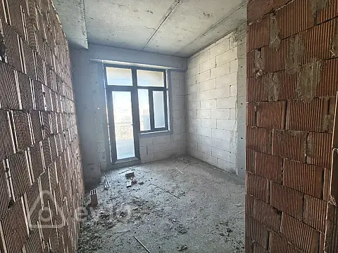 Satılır 3 otaqlı yeni tikili 92 m²